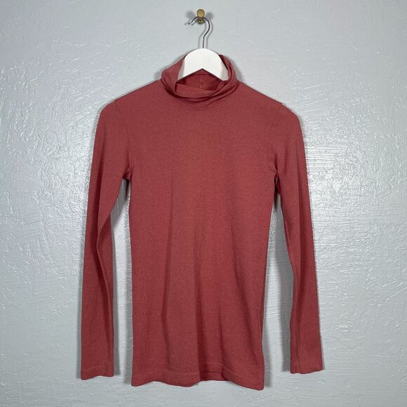 Lululemon Women 8 Pink Copper Clay Yin Vibes Turtleneck Shirt Ribbed Stretch - Picture 1 of 8